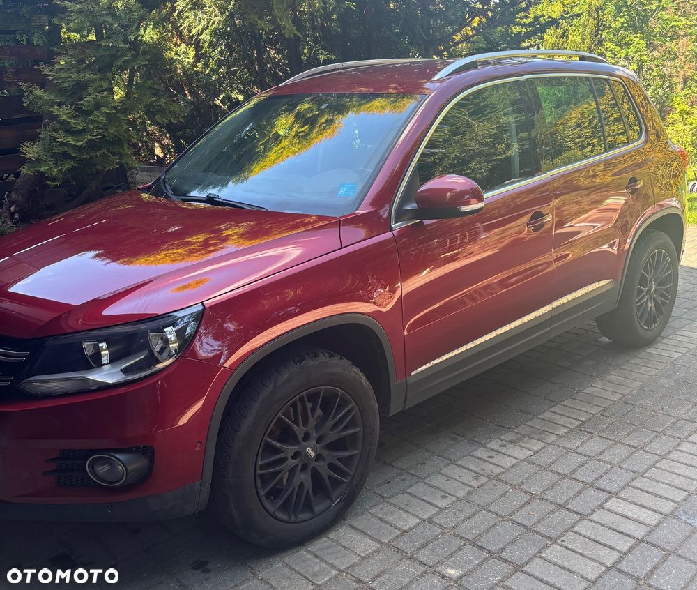 Volkswagen Tiguan 2.0 TDI DPF 4Motion BlueMotion Technology DSG Sport & Style - 4