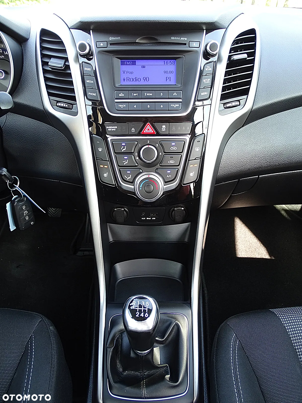 Hyundai i30 i30cw 1.6 Fifa World Cup Edition - 35