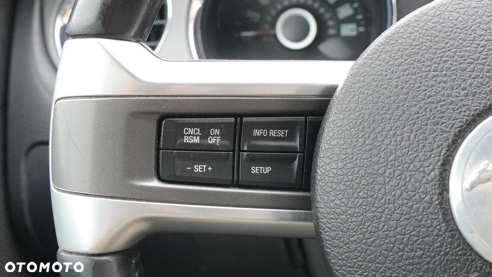 Ford Mustang 3.7 V6 - 23