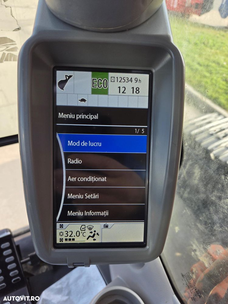 Hitachi ZX350-6, 2019, 12.535h, cupa NOUA 2,2mc, Masa operationala 36,3t, 3 pompe hidr HITACHI, ad sapare 8m, inst picon, lant 90% ok doar 293h mars, camera spate si laterale, AC, ridica 22 tone, posibilitate leasing 4 ani-STARE BUNA-PROMOTIE 83.900 EUR+Tva - 37