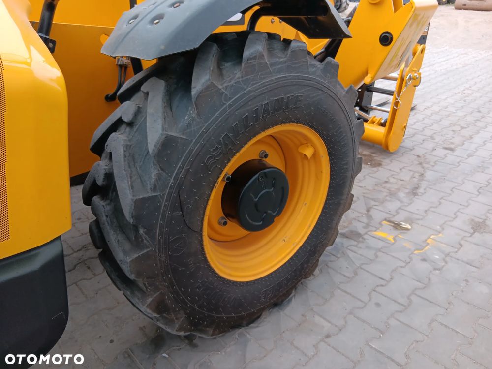 JCB 540-140 - 10