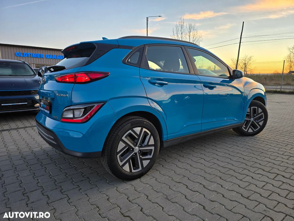 Hyundai KONA - 6