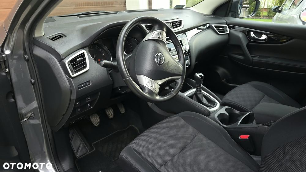 Nissan Qashqai 1.2 DIG-T Acenta EU6 - 24