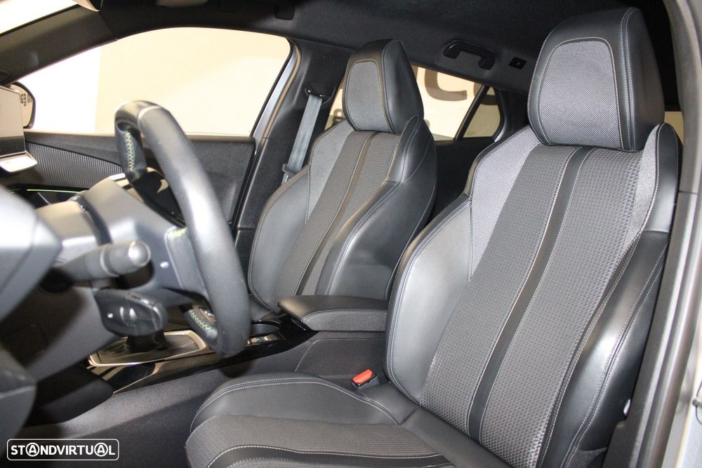 Peugeot 2008 1.5 BlueHDi GT - 27