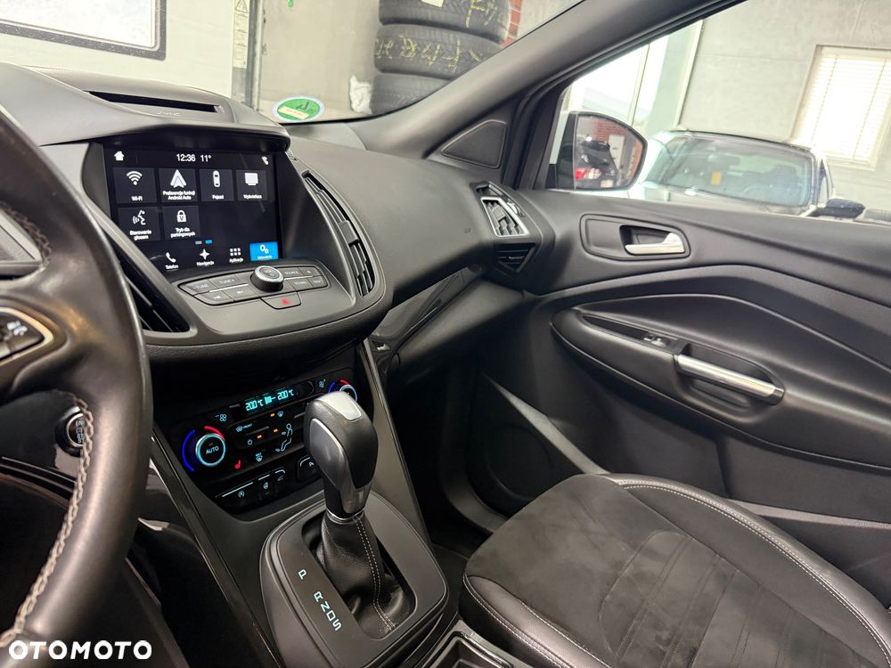 Ford Kuga 1.5 EcoBoost 4x4 ST-Line - 30