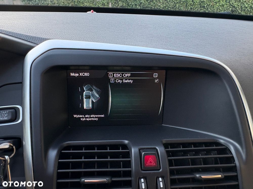 Volvo XC 60 T5 Drive-E Momentum - 23