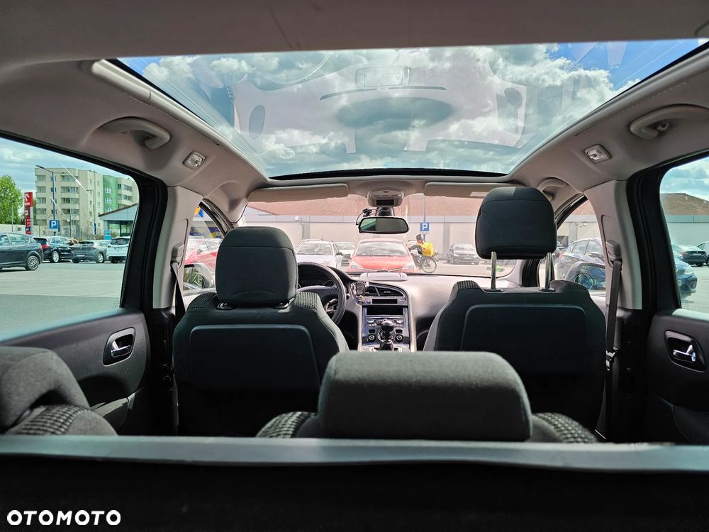 Peugeot 5008 HDI 115 Allure - 6