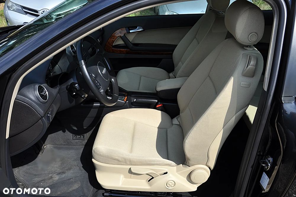 Audi A3 3-drzwiowe 1.6 Attraction - 18