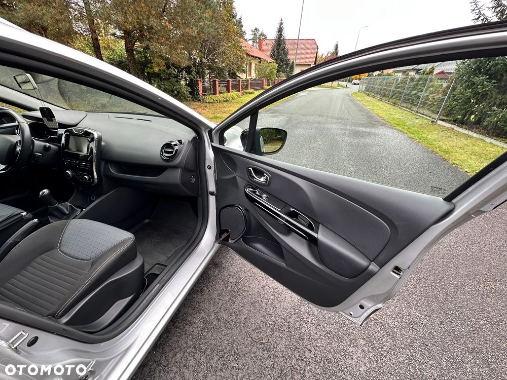 Renault Clio Grandtour (Energy) TCe 90 Bose Edition - 23