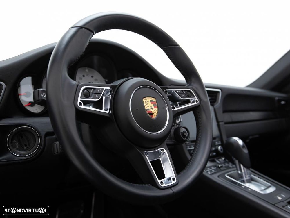 Porsche 911 (991) - 20