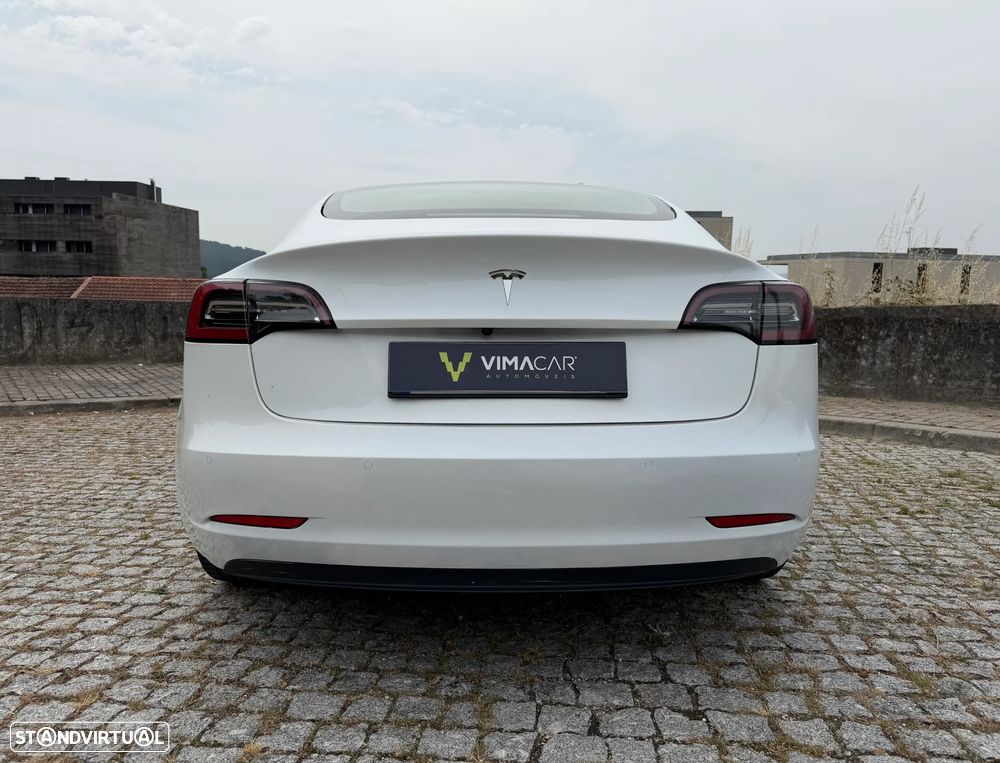 Tesla Model 3 Standard Range Plus RWD - 24