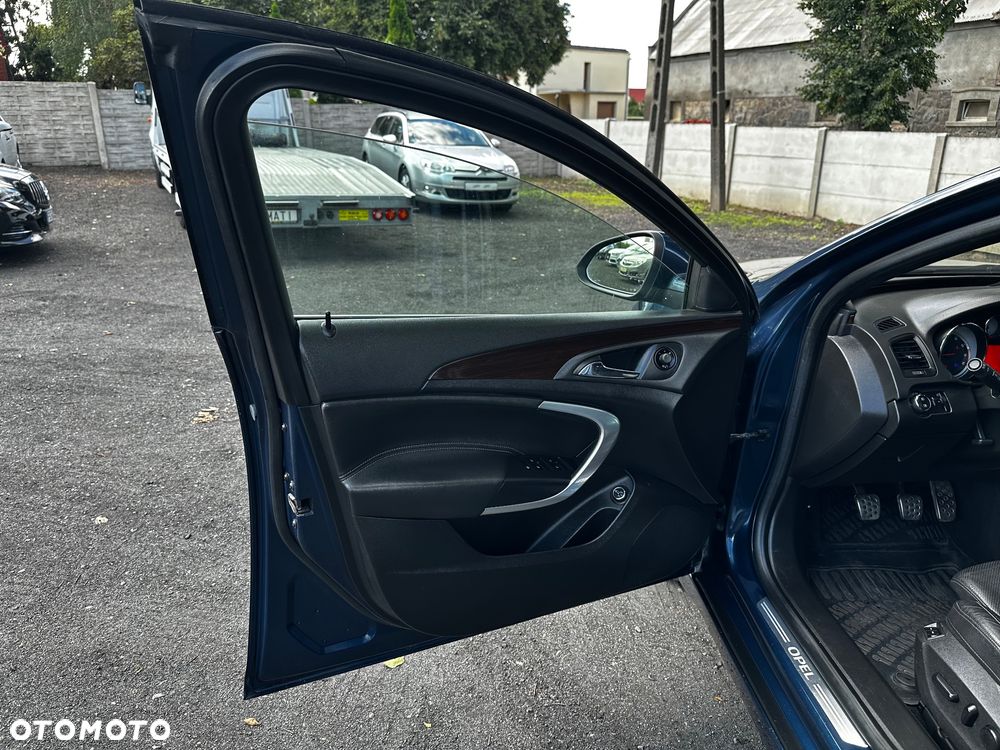 Opel Insignia 2.0 Turbo 4x4 Cosmo - 13