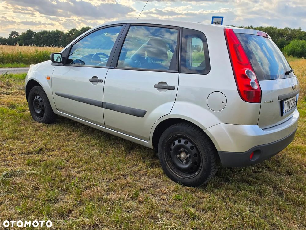 Ford Fiesta - 6