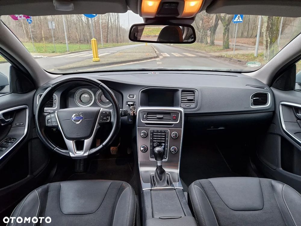 Volvo S60 D2 Summum - 16