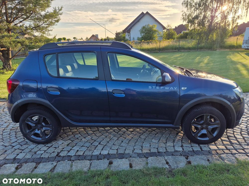 Dacia Sandero TCe 90 Celebration - 4