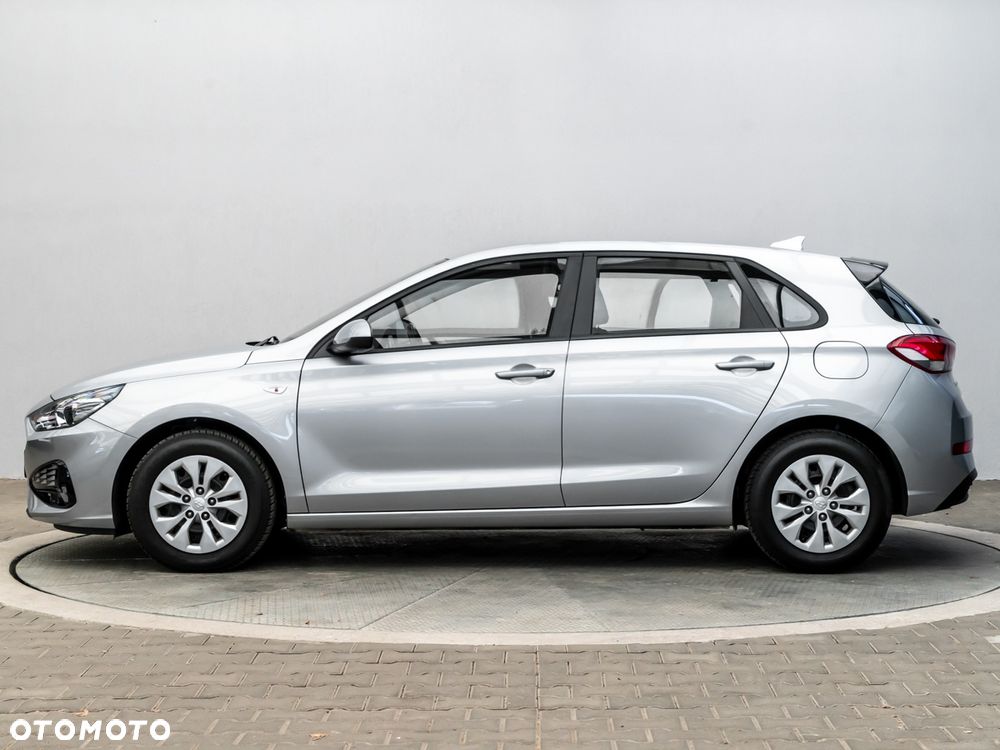 Hyundai i30 1.5 DPI Classic + - 6