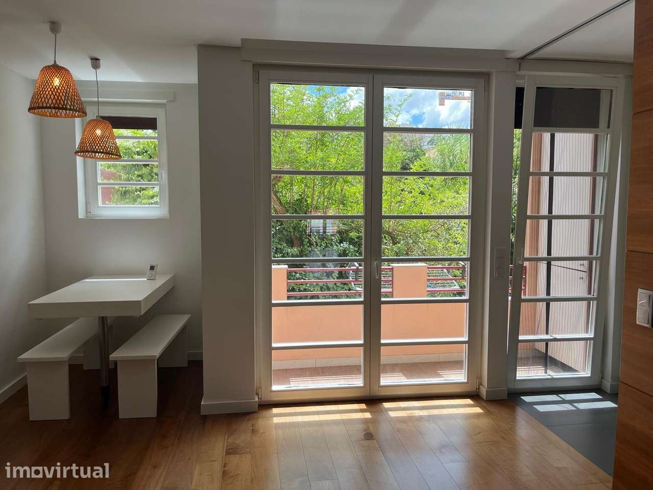 Apartamento T1 com acabamentos de luxo no centro histórico de Leiria - Grande imagem: 5/21