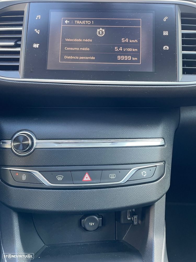 Peugeot 308 SW 1.6 e-HDi Allure - 11