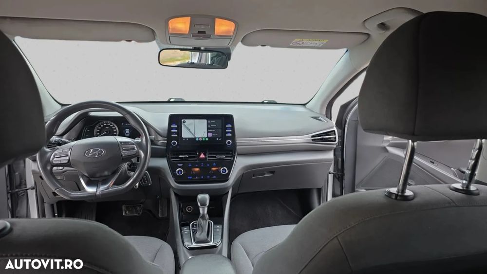 Hyundai IONIQ - 10