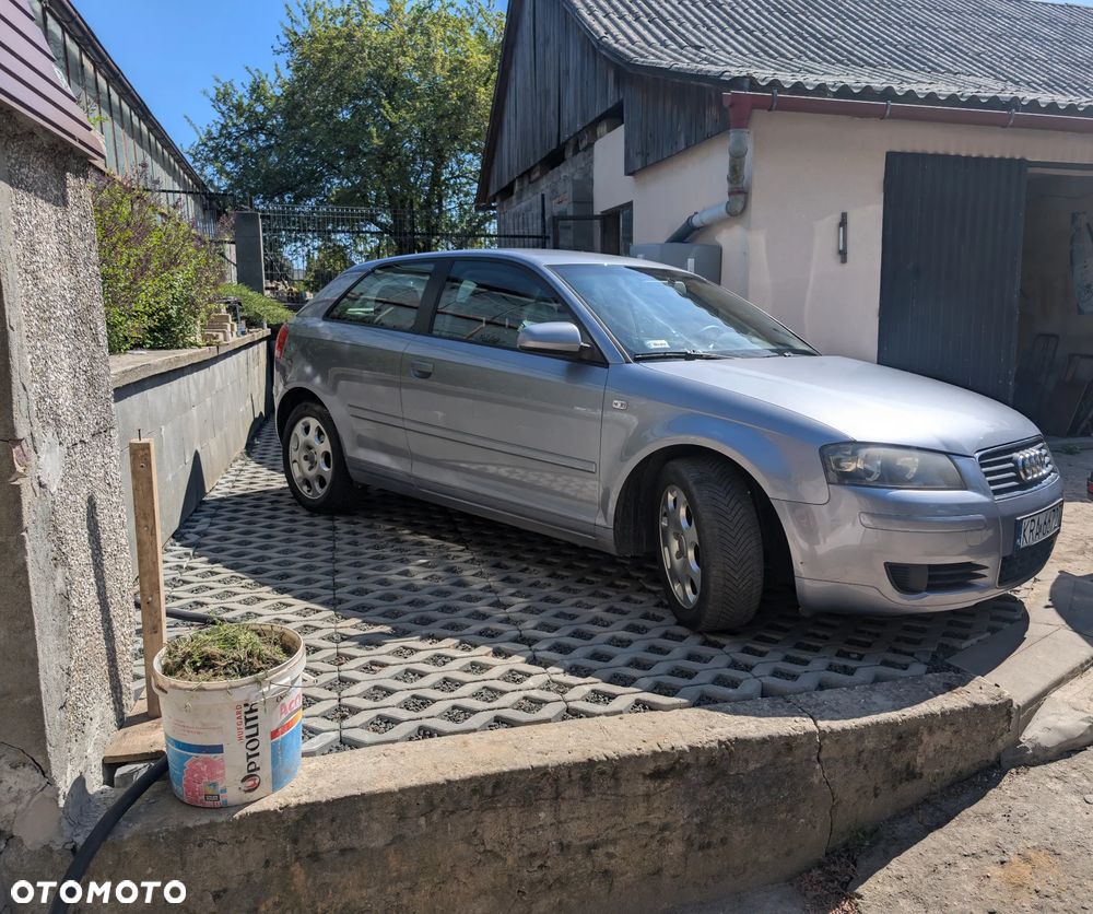 Audi A3 3-drzwiowe 1.6 Ambiente - 3