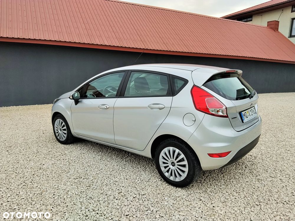 Ford Fiesta - 16