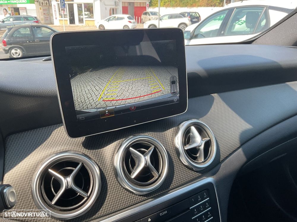 Mercedes-Benz GLA 180 d Style Aut. - 26