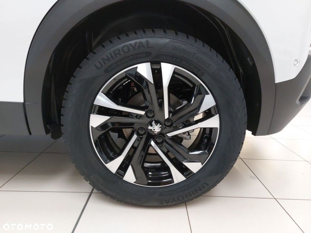 Peugeot 2008 e-2008 GT - 12