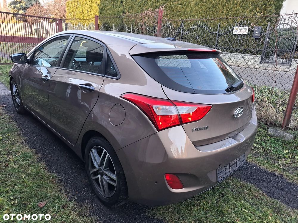 Hyundai i30 i30cw 1.4 CRDi Advantage - 1