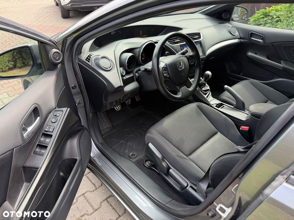Honda Civic 1.8 i-VTEC Sport Black Edition - 15
