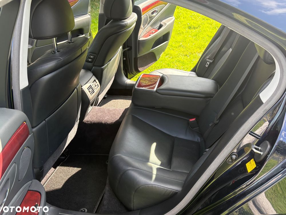 Lexus LS 460 Prestige - 14