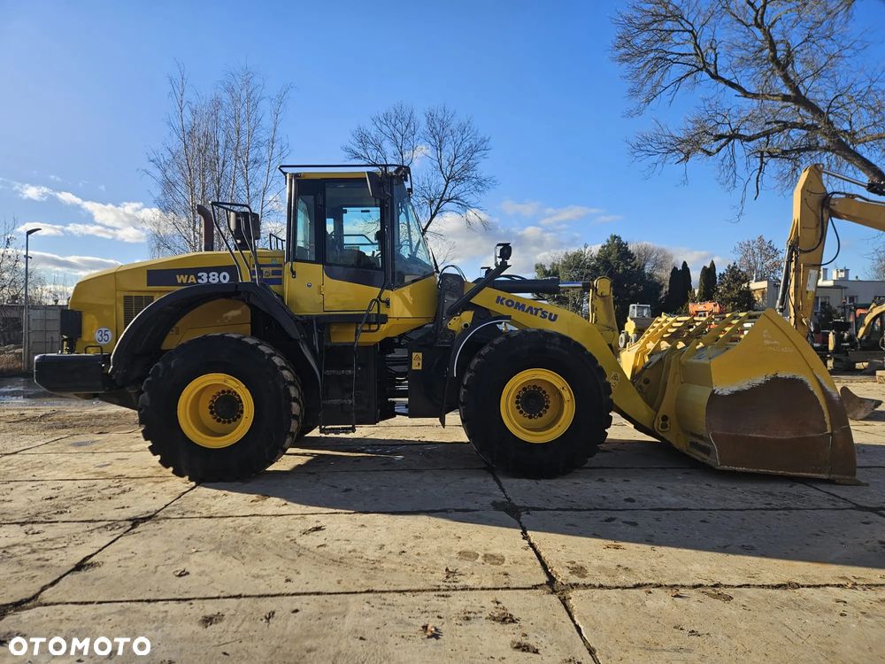 Komatsu WA 380-7 - 8