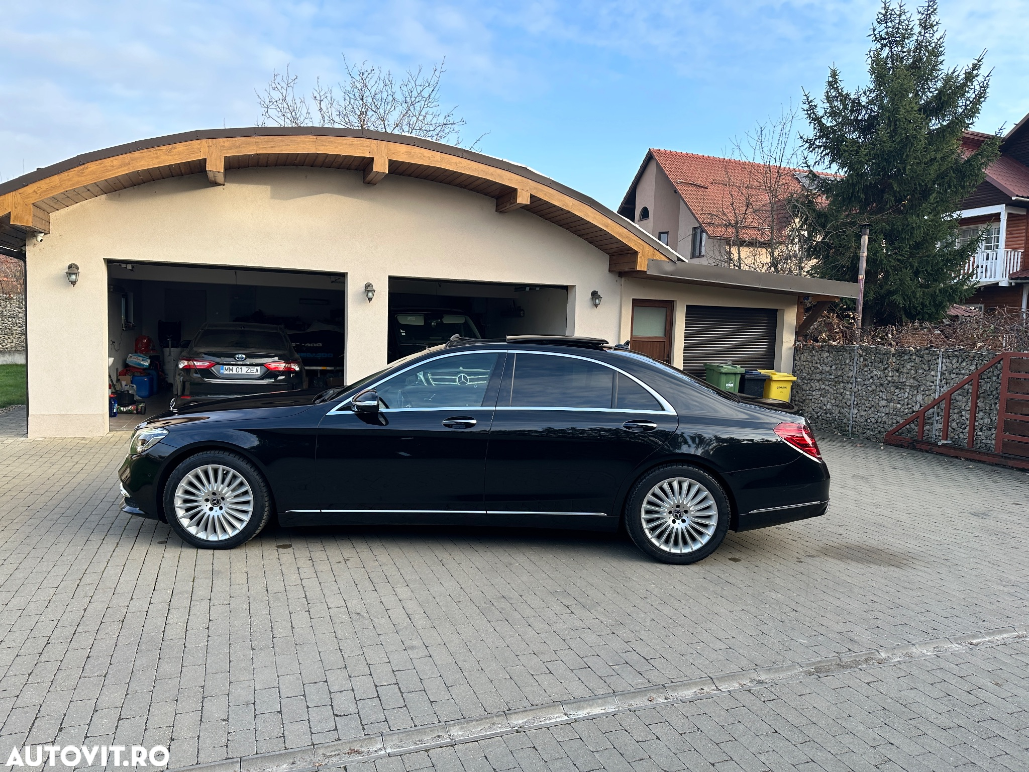 Mercedes-Benz S 350 d L 9G-TRONIC - 32