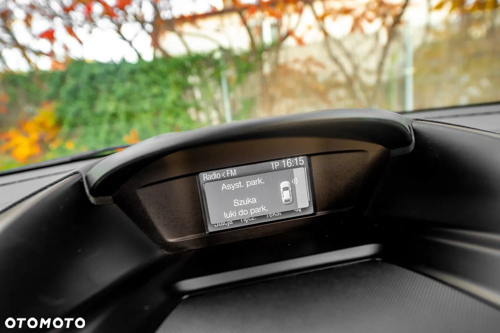 Ford Kuga 1.6 EcoBoost 4x4 Titanium - 29