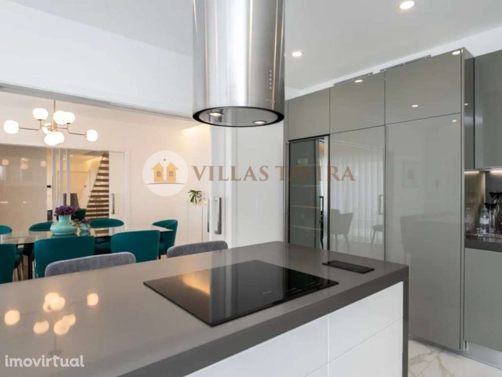 Moradia T3 de Luxo com Piscina, Vista Mar e Acabamentos Premium - Grande imagem: 2/53