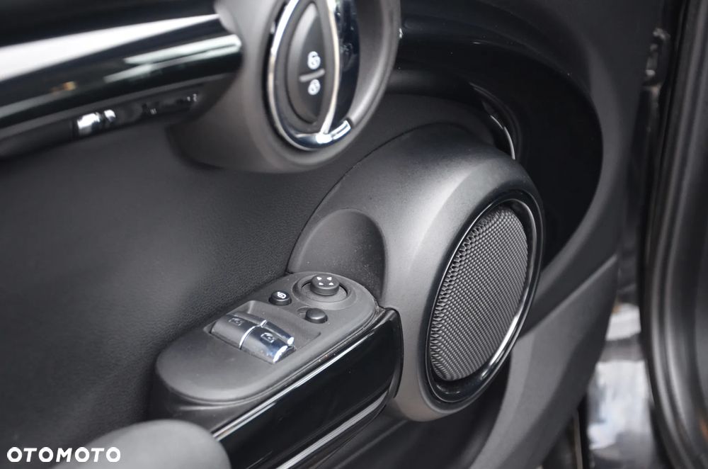 MINI Cooper John SE - 12