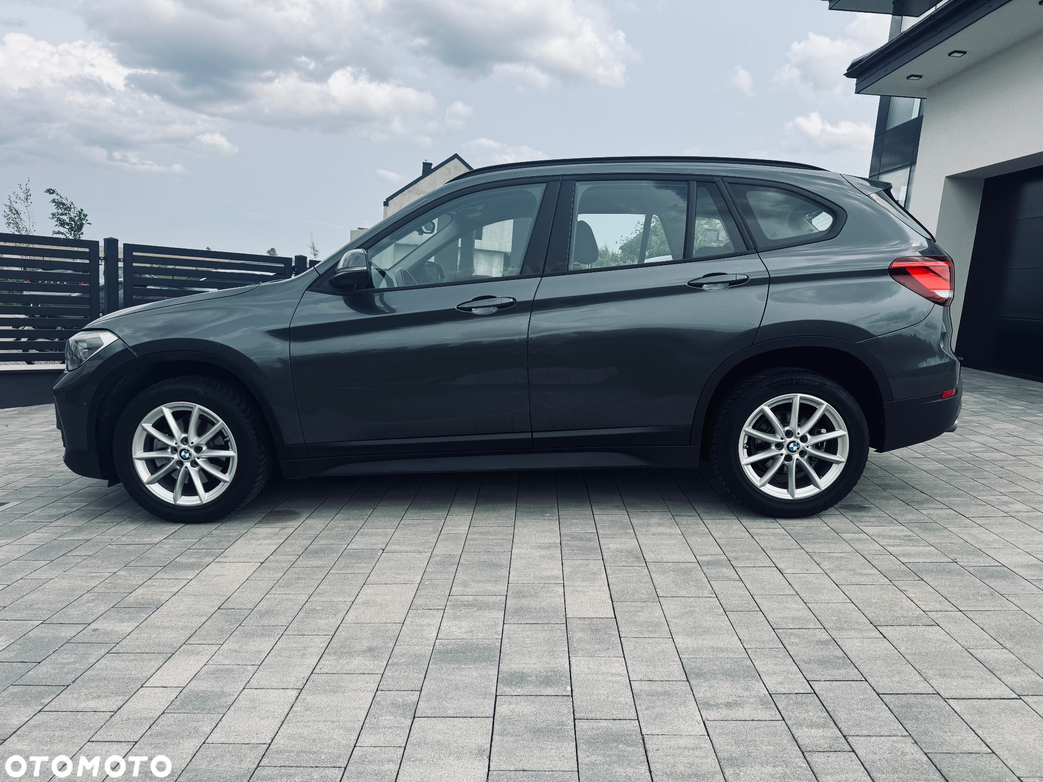 BMW X1 sDrive18d xLine - 23