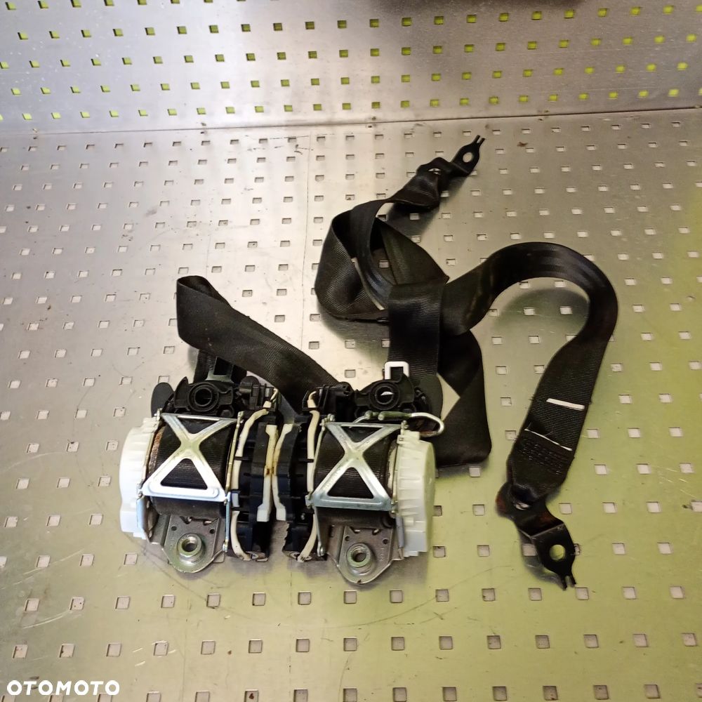 Pasy bezpieczeństwa polo 6R - 1