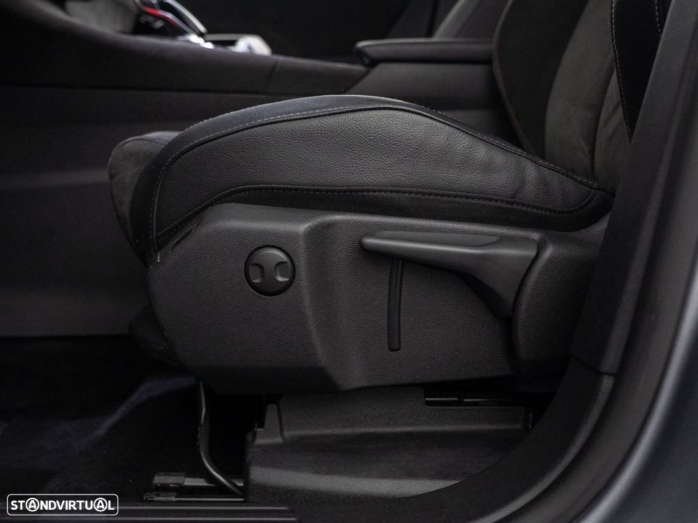 DS DS7 Crossback E-Tense Performance Line EAT8 - 18