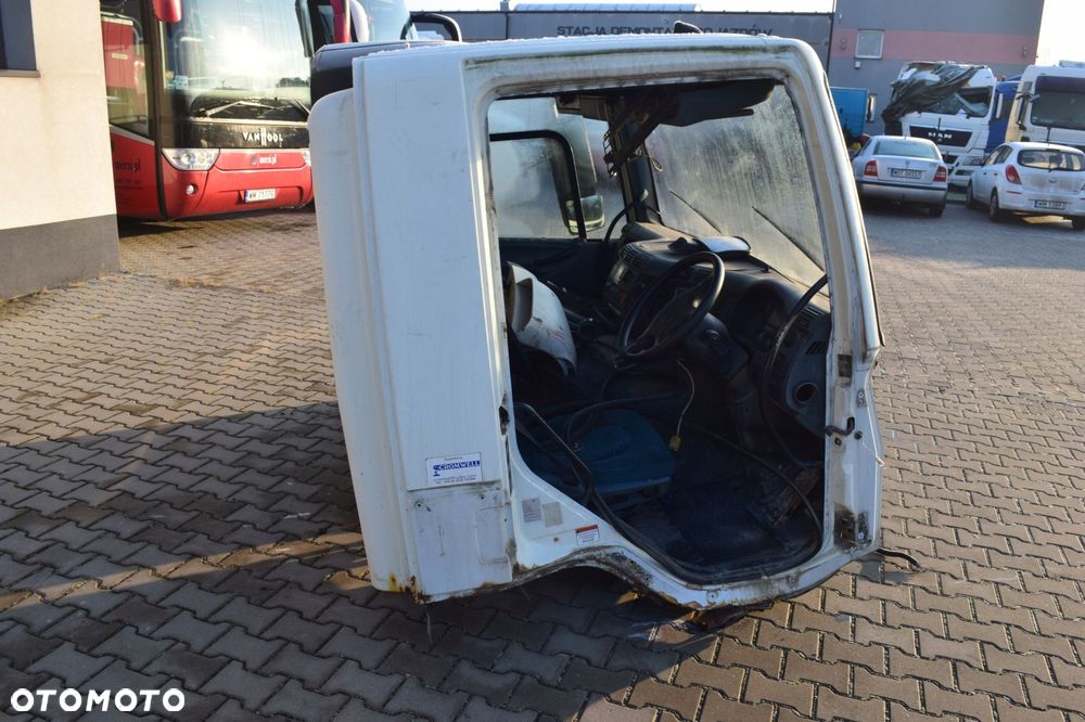 SZKIELET KABINA DZIENNA WRAZ Z DRZWIAMI DAF CF - 6