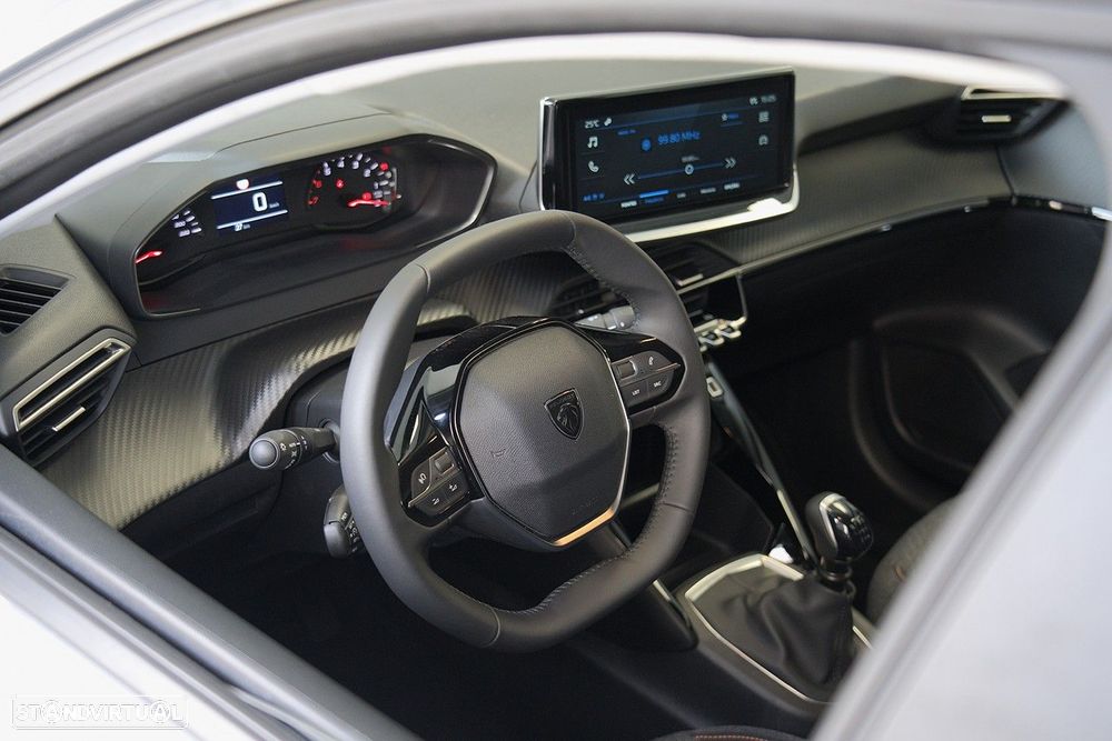 Peugeot 208 1.2 Edition - 12