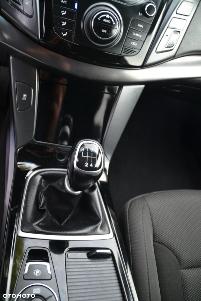 Hyundai i40 i40cw 1.6 Fifa World Cup Edition - 32