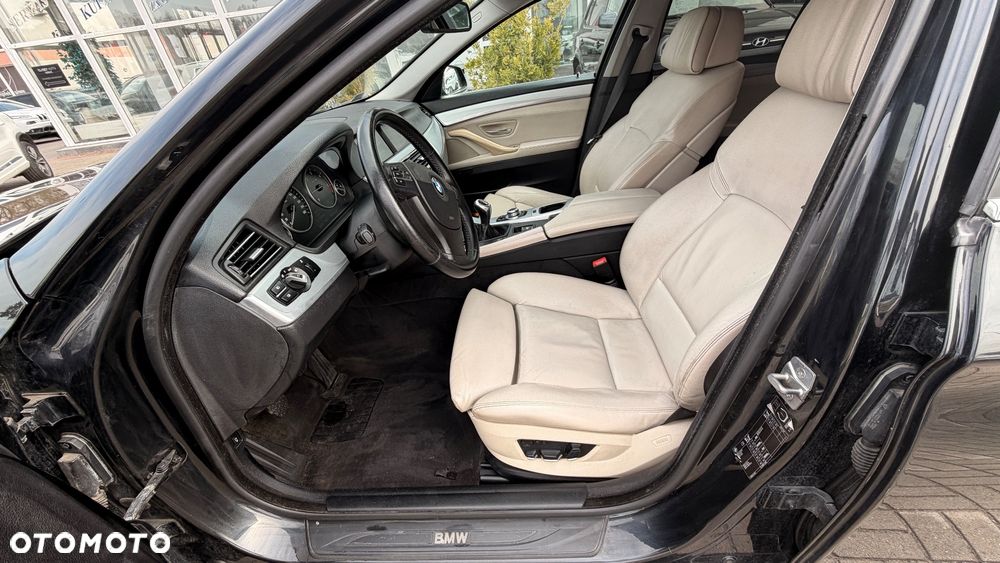 BMW Seria 5 520d Luxury Line - 8