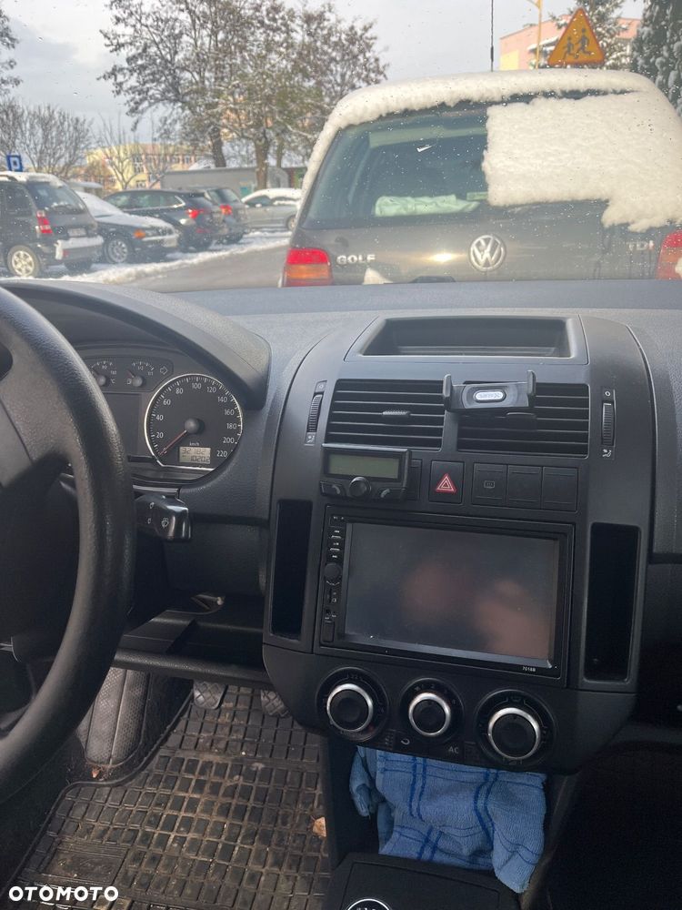 Volkswagen Polo 1.9 TDI Comfortline - 9