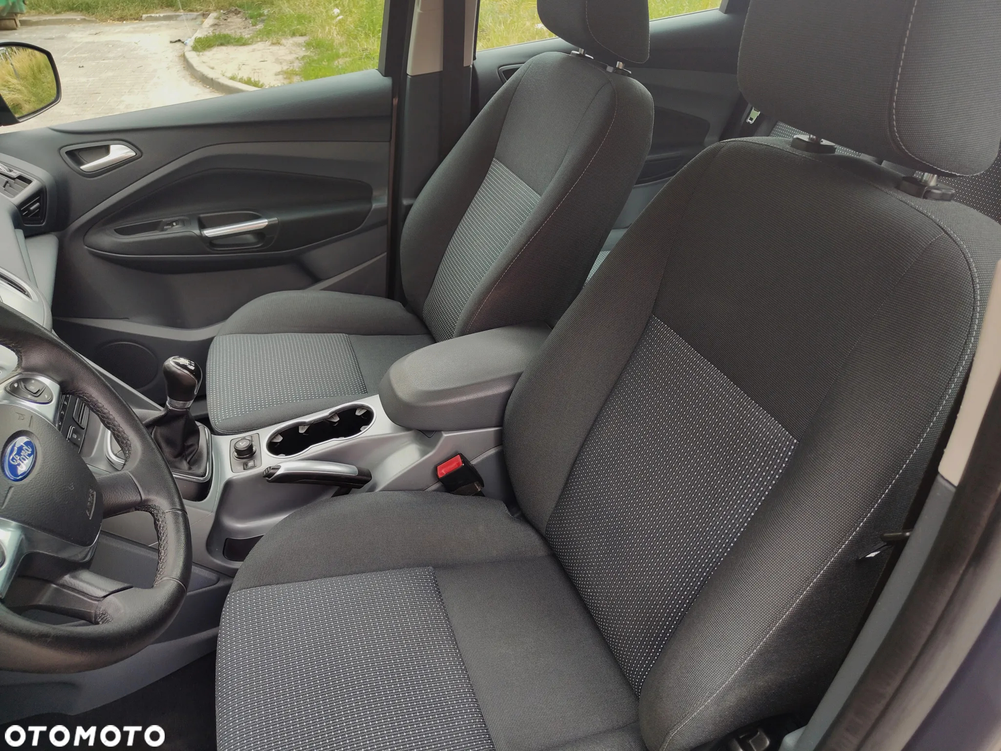 Ford C-MAX 1.6 Titanium - 19