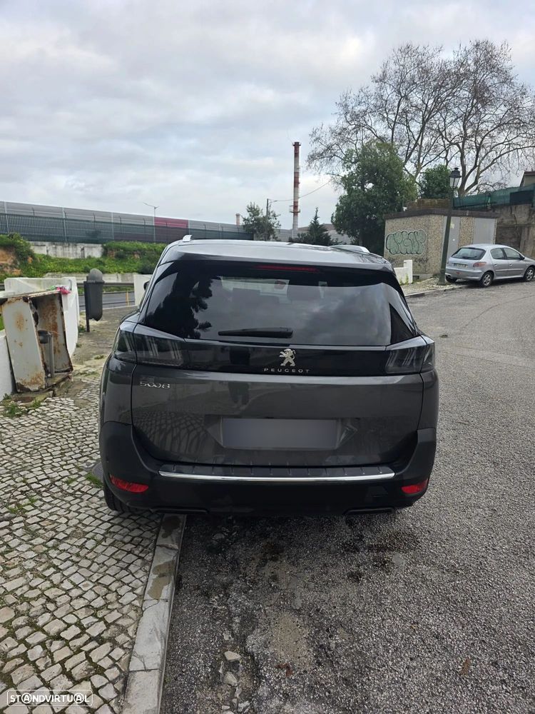 Peugeot 5008 - 11