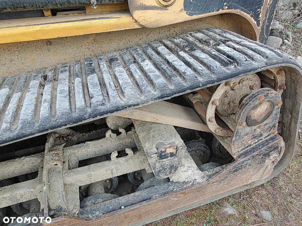 Caterpillar 277B - 16