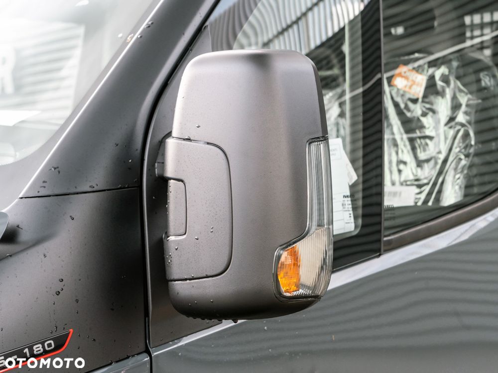 Iveco Daily 35S18HD doka ze skrzynią fabryczną - 6