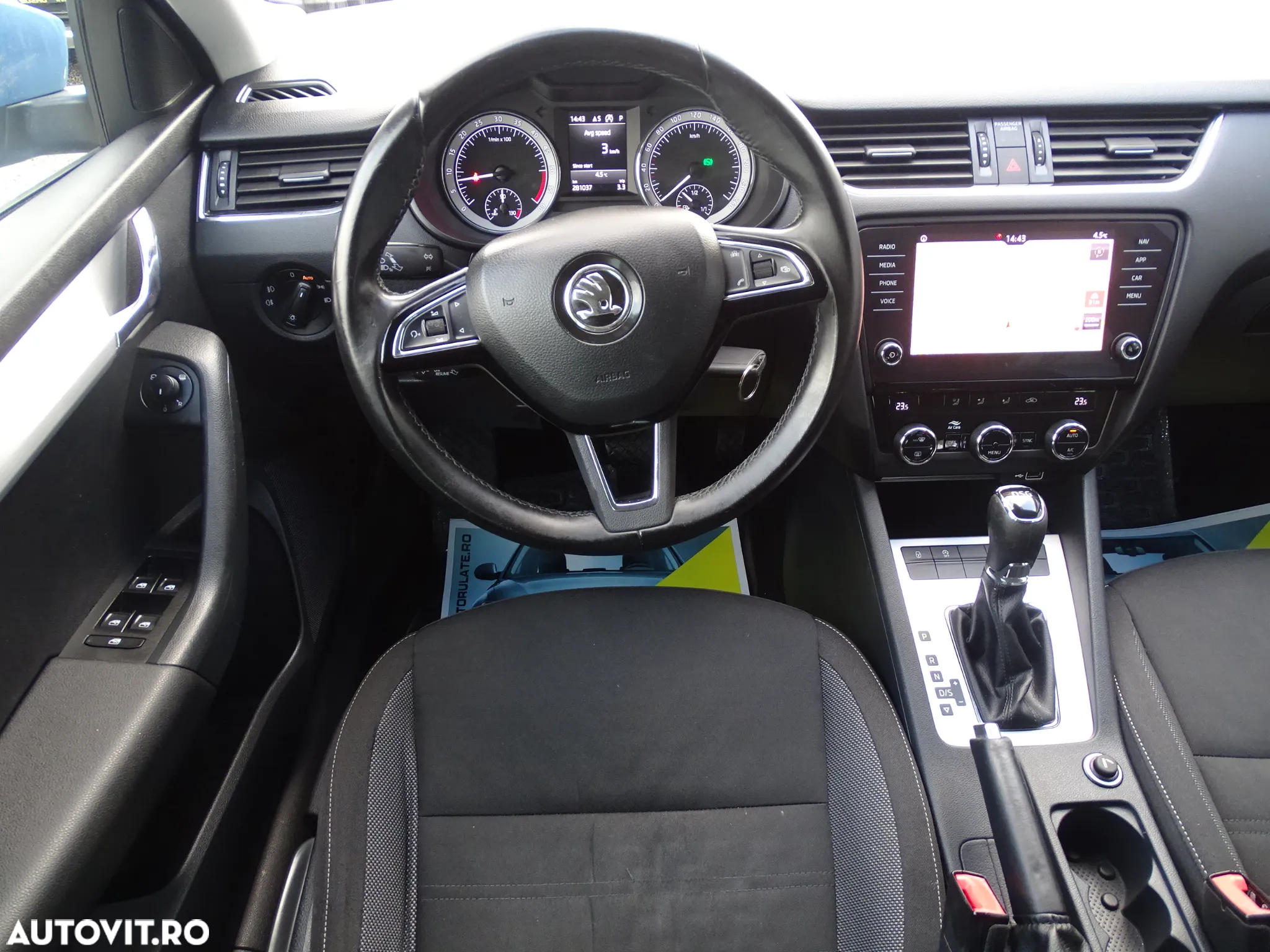 Skoda Octavia Combi Diesel 2.0 TDI DSG Style - 7