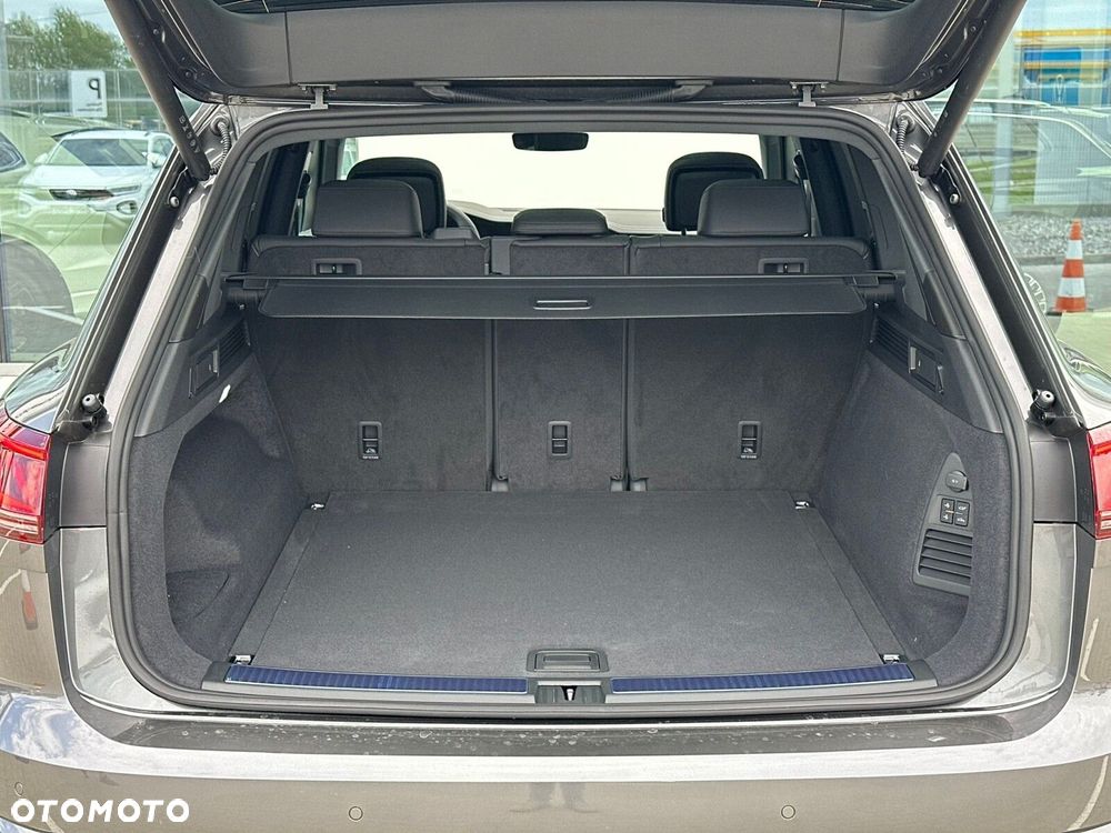 Volkswagen Touareg 3.0 V6 TDI SCR 4Mot R-Line - 9
