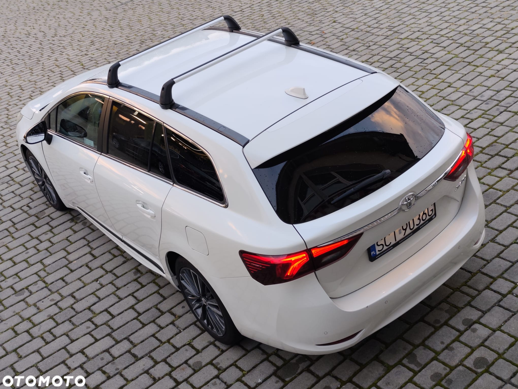 Toyota Avensis 1.8 Selection MS - 4